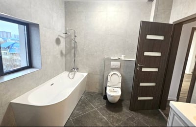 Vermietung einer neuen möblierten 4-Zimmer-Wohnung, 133 m², Bukarest, Rumänien